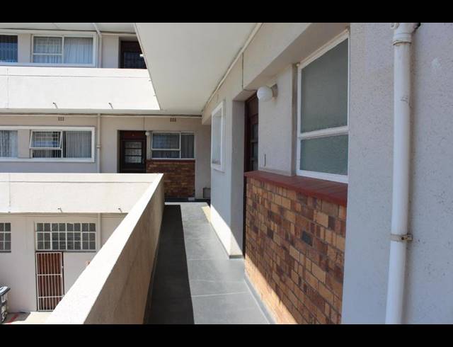 1 BEDROOM APARTMENT FOR SALE IN AVONDALE